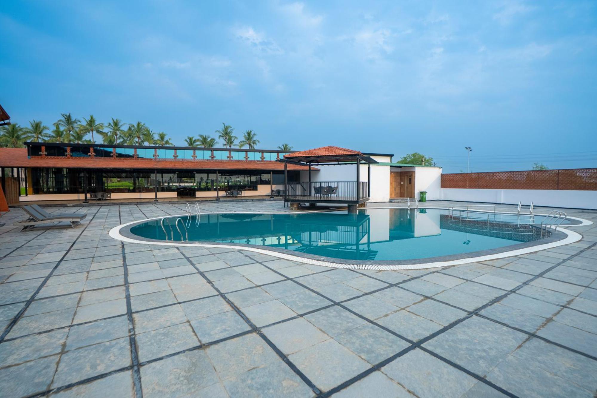 Serene Resort Hyderabad Shamshabad Eksteriør bilde