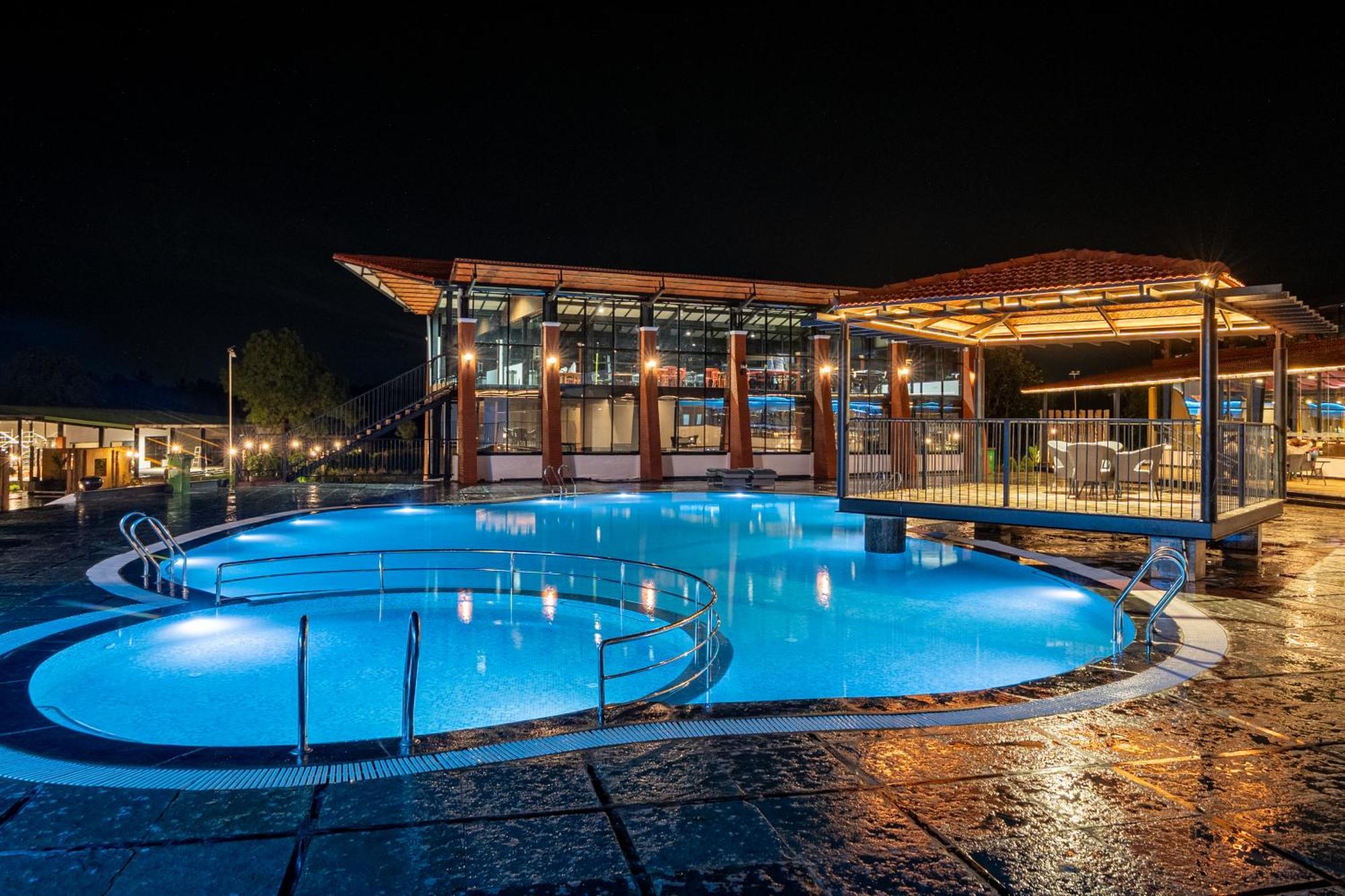 Serene Resort Hyderabad Shamshabad Eksteriør bilde